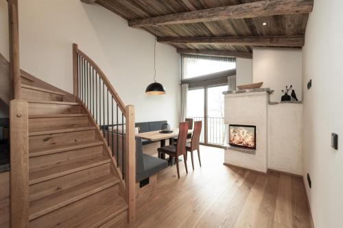 Alpine Lofts M26