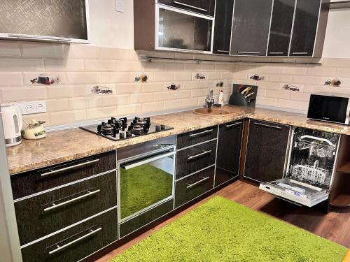 Уютная трехкомнатная кв Курмангазы 5, Atyraū (fotografie 6)