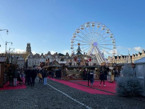 Les coquelicots Grand Place ARRAS