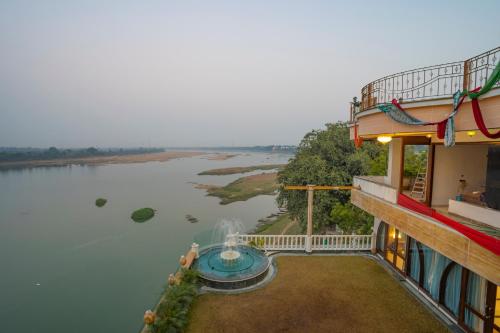 Narmade river view resort & restaurant