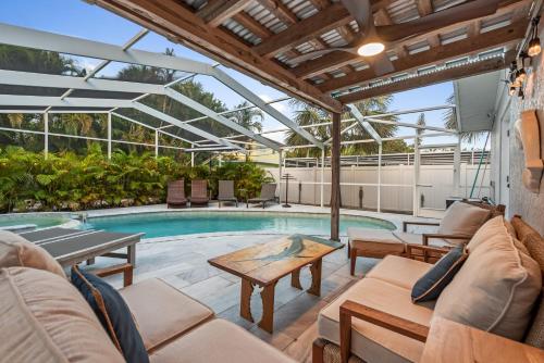 Siesta Key Oasis with Outdoor Pool and Screened Lanai!