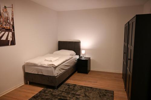 bee Apartment 10 Betten fur Gruppen & Monteure PS5 in Bieber