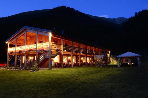 La Tresenda Hotel and Mountain Farm