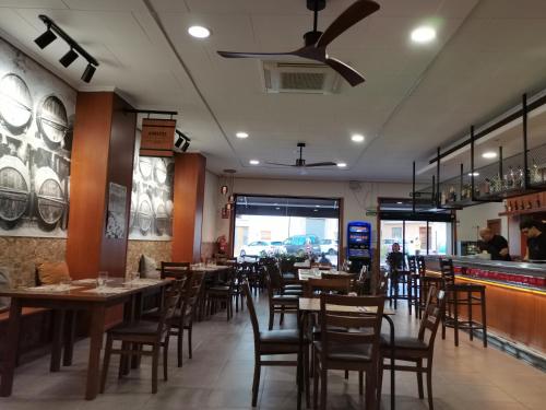 Restorāns, Apartamento Rural La Plaza Vieja in Vivera