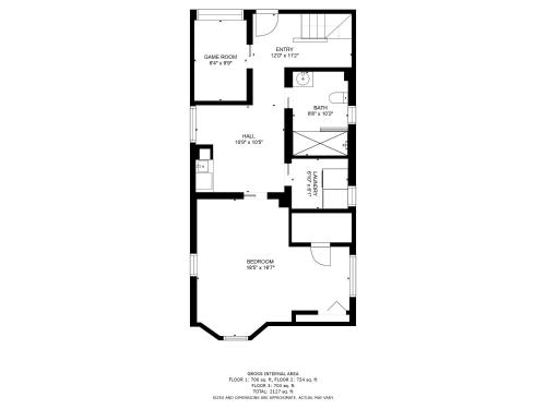 The Logandale: HUGE Mid-Century Home, sleeps 15 in Chicago, USA
