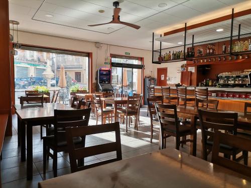 Restorāns, Apartamento Rural La Plaza Vieja in Vivera
