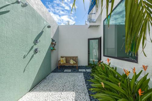 Kayaks, Boat Dock, Heated Pool & Spa, Outside Kitchen, Tiki Hut - Villa Pedro - Roelens Vacations, Cape Coral (fotografie 7)