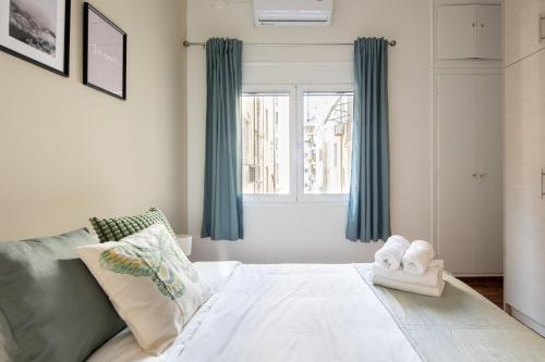 Theia 1-Bedroom Apartment in Athens - image 3