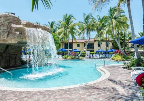 Tropical Poolside Bliss photo 1