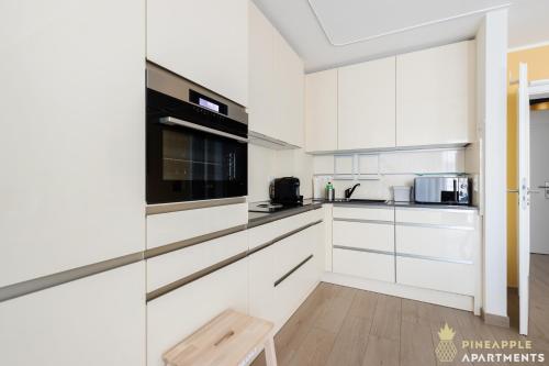PINEAPPLE APARTMENTS - Zwinger IX - 80qm - 1x free parking, Drážďany (fotografie 4)