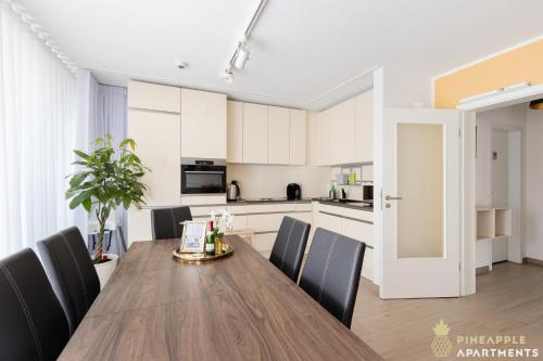 PINEAPPLE APARTMENTS - Zwinger IX - 80qm - 1x free parking, Drážďany (fotografie 5)