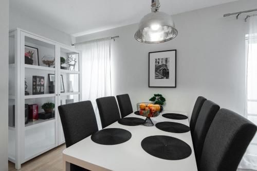 AirHome - Black&White, Tallinn (Foto 2)