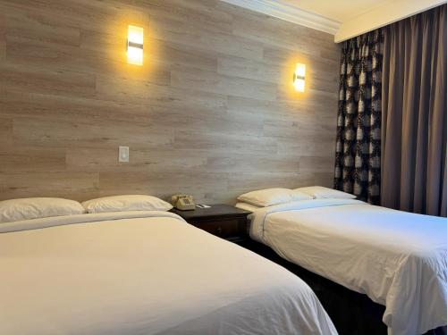 Garden Suite Hotel and Resort - image 11