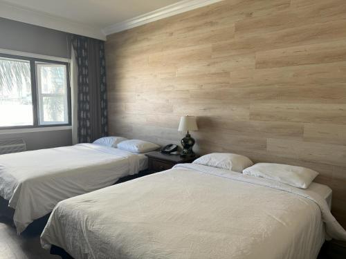 Garden Suite Hotel and Resort - image 6