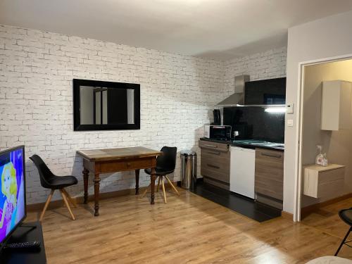 Adorable studio avec un parking prive, Страсбург