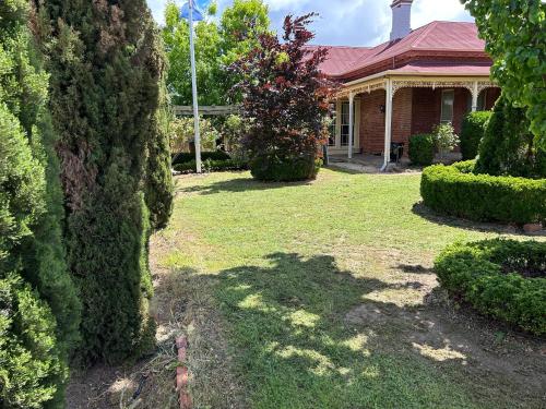 St Arnaud Historic Dundrennan with 5 bedrooms