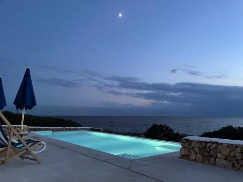 Binisamar Infinity Pool over the sea Binisamar Infinity Pool over the sea