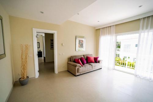 Four-Bedroom Villa image 7