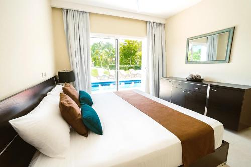 Four-Bedroom Villa image 9