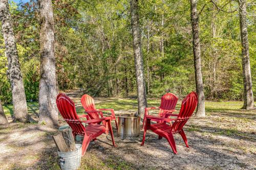 Secluded Paradise in San Augustine, USA