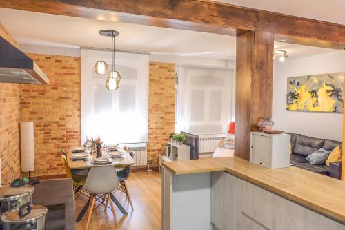 IDEAL & CENTRO, tranquilo GARAJE GRATIS y 2 baños IDEAL & CENTRO, tranquilo GARAJE GRATIS y 2 baños