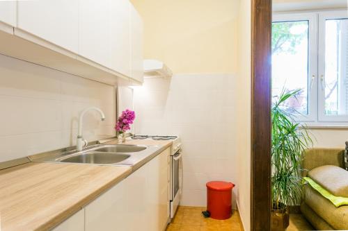 One-Bedroom Apartment with Terrace and Sea View image 8