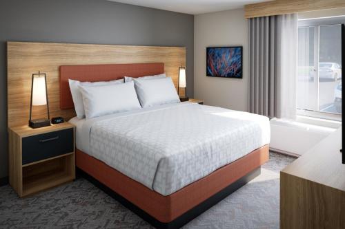 Candlewood Suites - Roanoke Airport