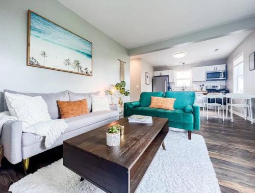 Downtown Wilmington Treehouse Loft *Pets