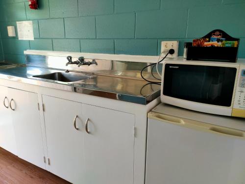 Aarangi Tui Motel Room Type - Deluxe Double Room