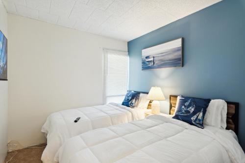 Fun & Comfy Beachside Getaway ~ King Bed ~ Balcony, Ocean City (Foto 10)