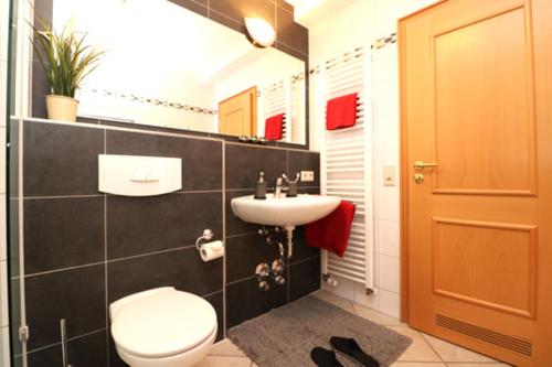 Apartment with Terrace image 1