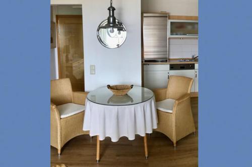 Apartment with Sea View image 3