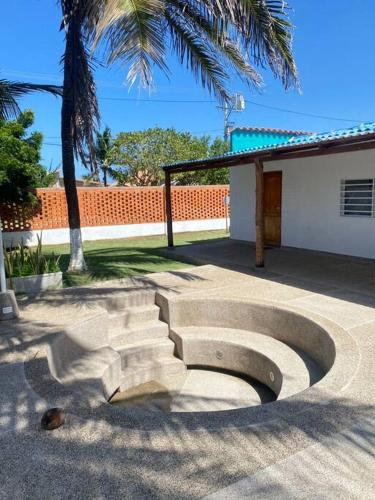 Cabaña con piscina y Cerca al mar VILLA CONEJO