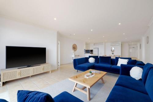 Three-Bedroom House image 7