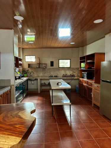 Cocina, Sandy Toes Hostel in Samara