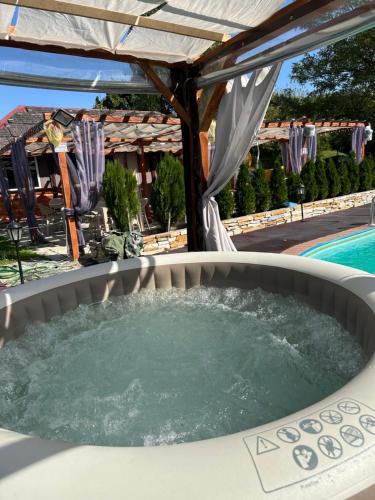 Vila Rodjak sa sela Vila Rodjak sa sela