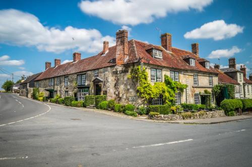 The Lamb Inn - Hotel - Hindon