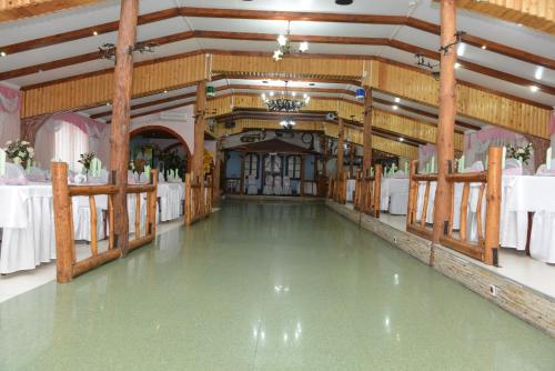 Pensiunea Butoias Glodeni in 格洛代尼