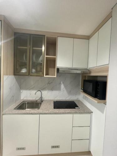 Kitchen, The Nove Apartment Kalani Tower Sea View near Nongsa Pura Ferry Terminal