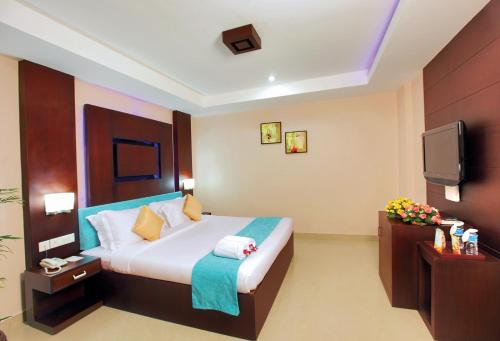 B&B Pudunagaram - HOTEL SRIVATSA REGENCY - Bed and Breakfast Pudunagaram