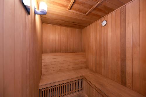 Sauna, Fullon Poshtel Linkou near Chang Gung Memorial Hospital Subway Station