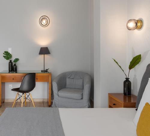 Hotel Delfini – Moschato, PA
