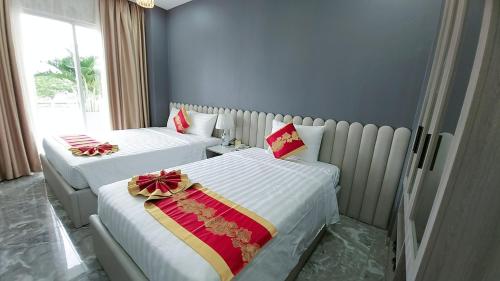 TIFFANY HOTEL & RESTAURANT in Phú Thủy