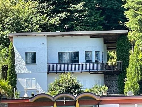 Ferienwohnung Il Sogno mit privatem Seeanstoss in Riva San Vitale-Lugano