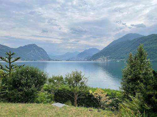 Ferienwohnung Il Sogno mit privatem Seeanstoss in Riva San Vitale-Lugano