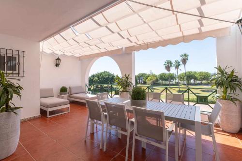 Elegante apartamento en La Quinta Golf Marbella