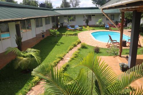 B&B Moshi - Karanga River Lodge - Bed and Breakfast Moshi