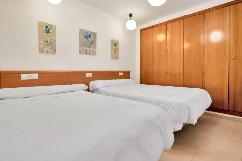 Apartamentos La Ermita - image 9