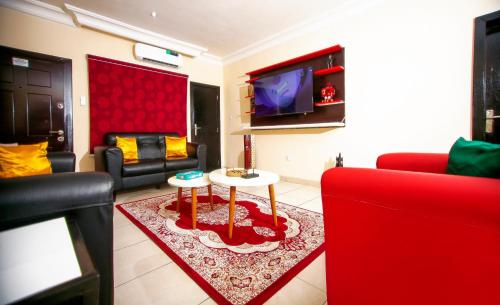 Shared lounge/TV area, ChallawaRiver Homes in Adiabo Ikot Mbo