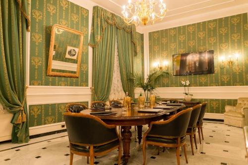 Meeting room / ballrooms, Grand Hotel Majestic gia' Baglioni near Archiginnasio di Bologna